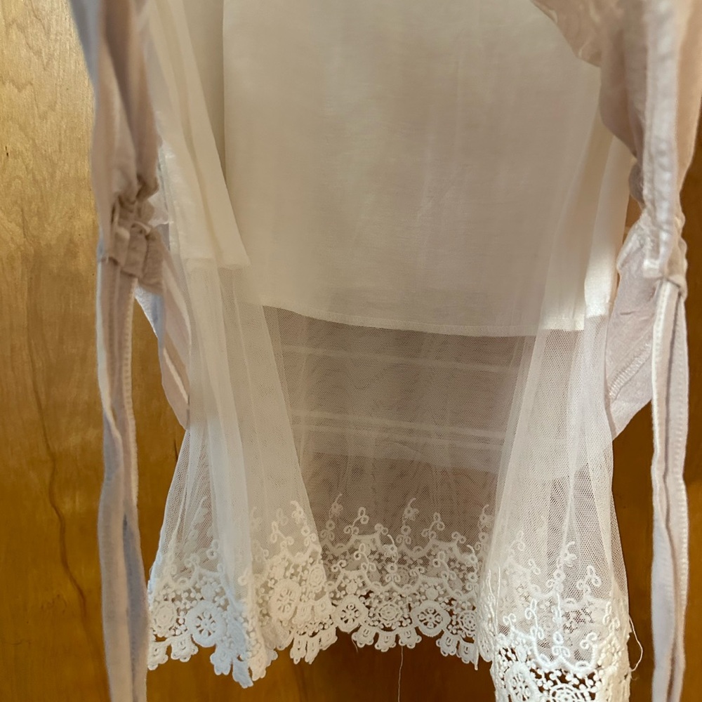 Doe & Rae Tan Ruched Tie Front Tee - Picture 4 of 7